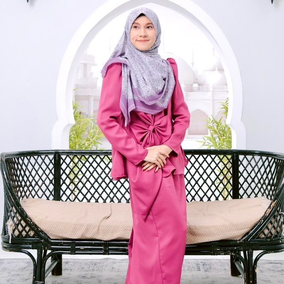 nadya raisha94