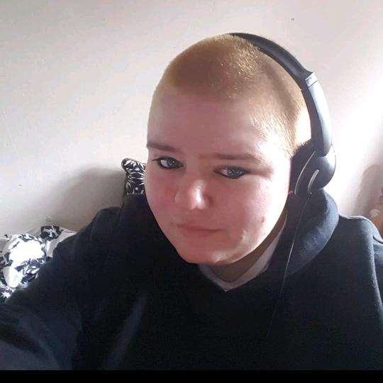 lizziethekpopreadingpirate