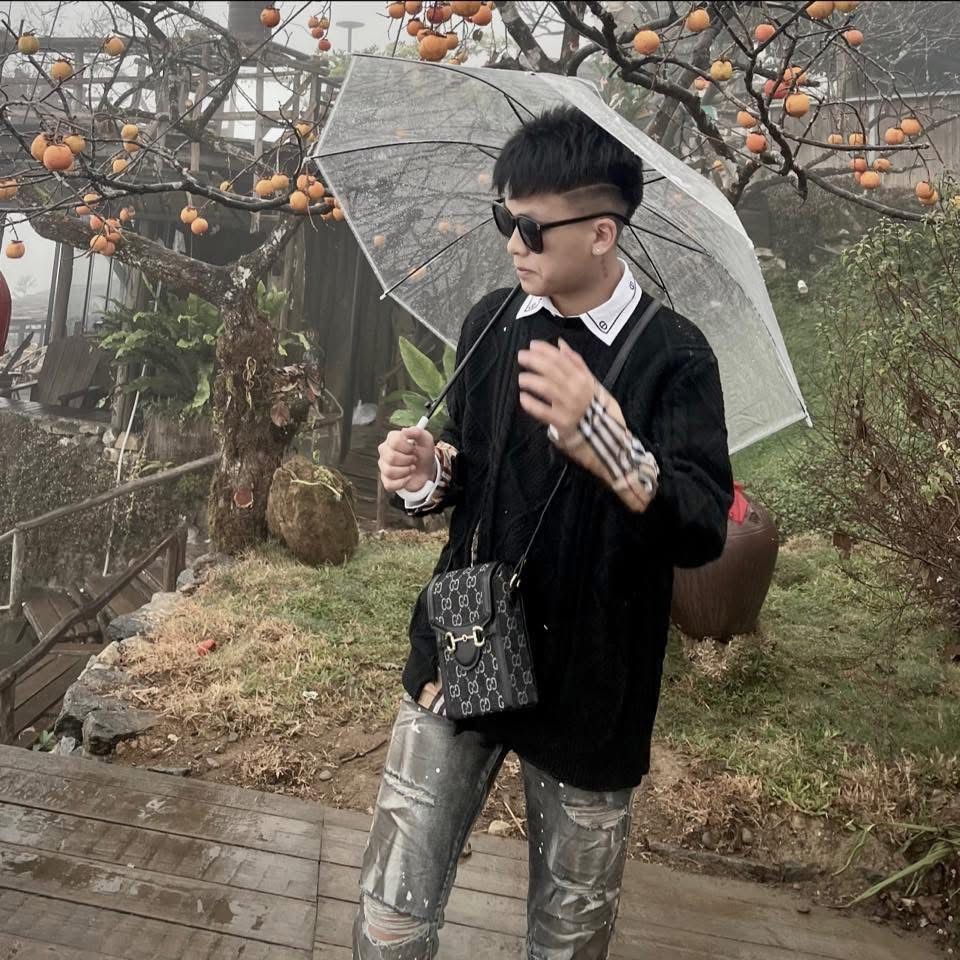 Báo Trắng