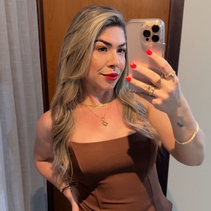 Neia Oliveira