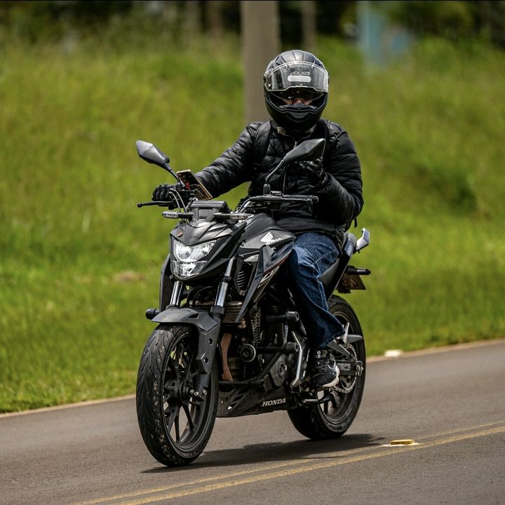 PAULO_tw300f