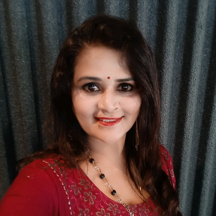 SHOVANA BEAUTY RICH