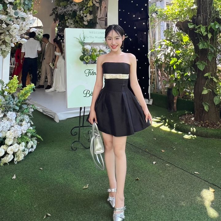 TIỆM CỦA LIN LIN