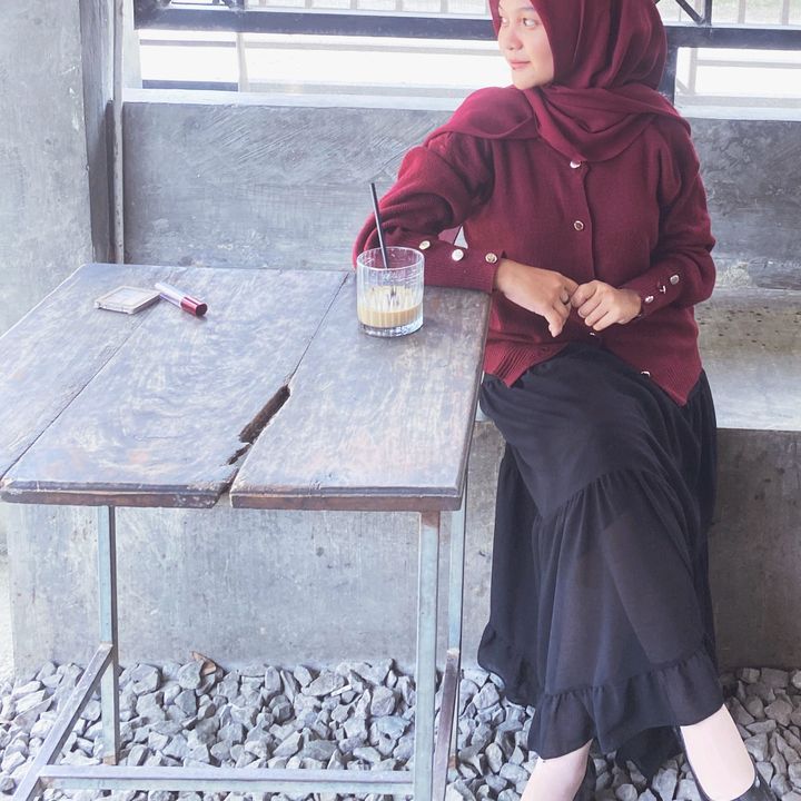 nely_mahdia