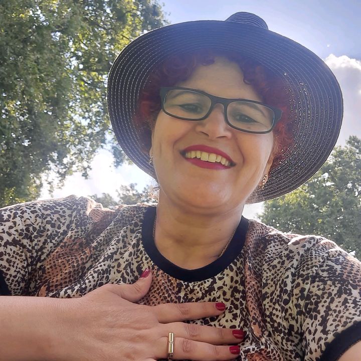 Souad Naijm