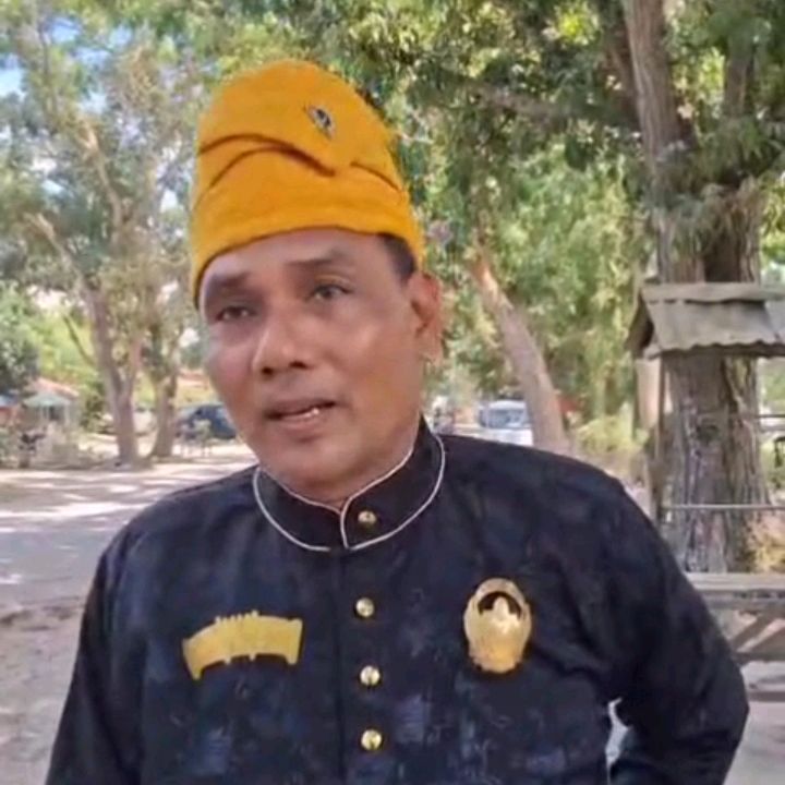 Datuk Arifin1