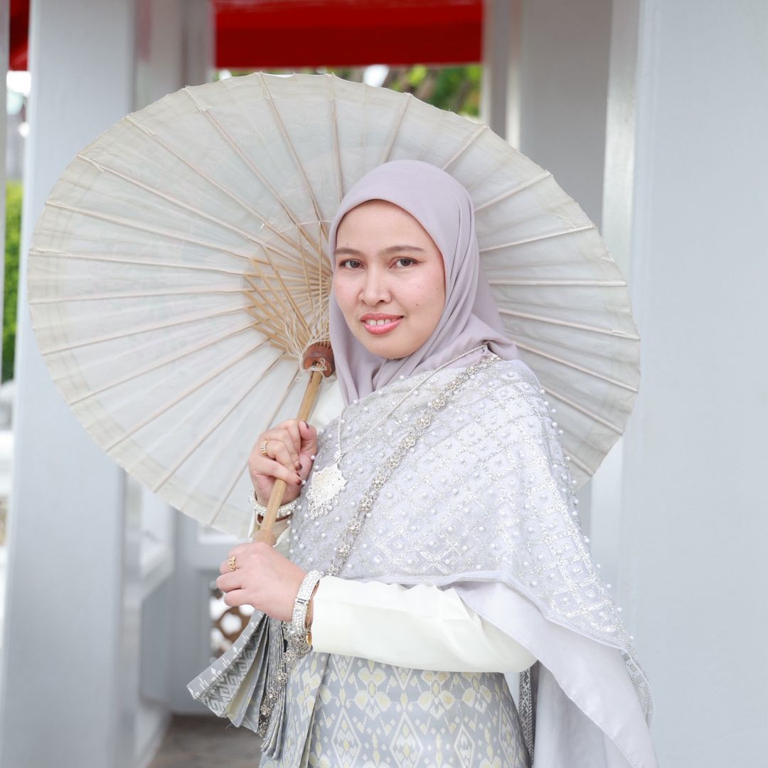 IJA  [HOST LIVE FASHION]