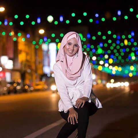 Ana Ari (@anaari_18) TikTok Influencer Contact & Email - GMV, Audience ...