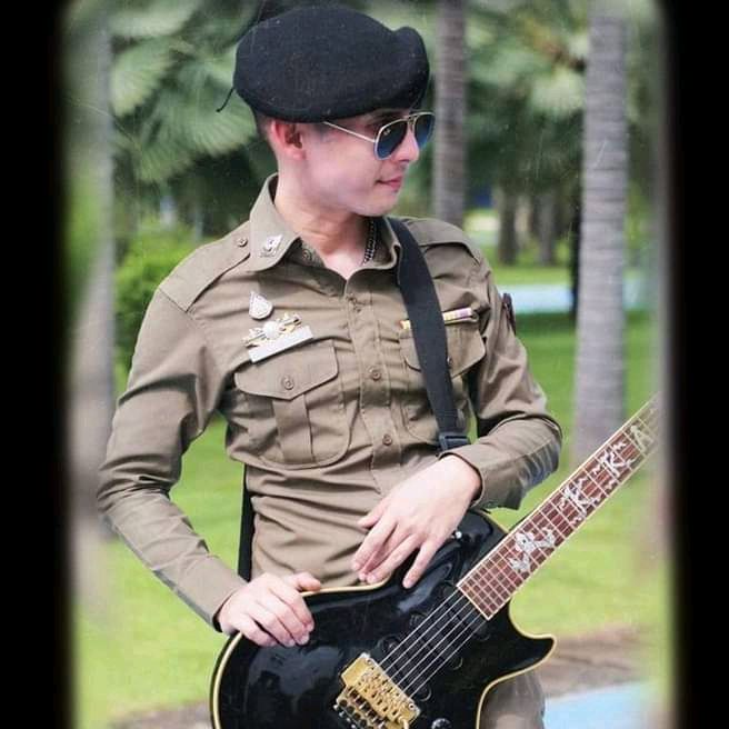 { นายสายช่าง} ตำรวจมือกีตาร์🎸
