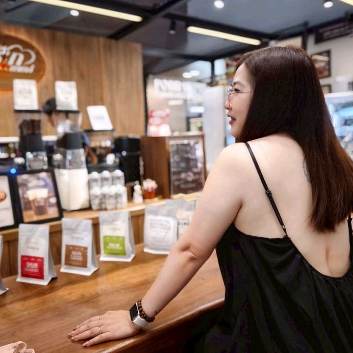 เมย์เม่ ตุ๊ต๊ะรีวิว