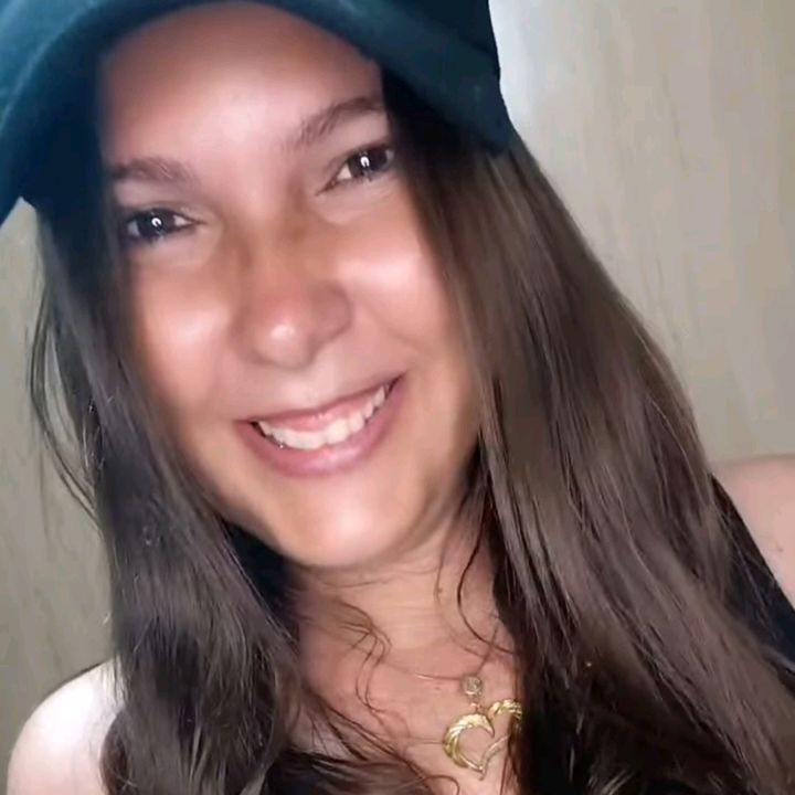 Vania Prado Pereira