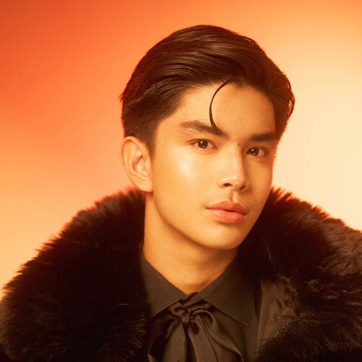 officialravevictoria