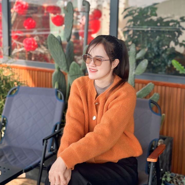 Cô Hiếu Mầm non