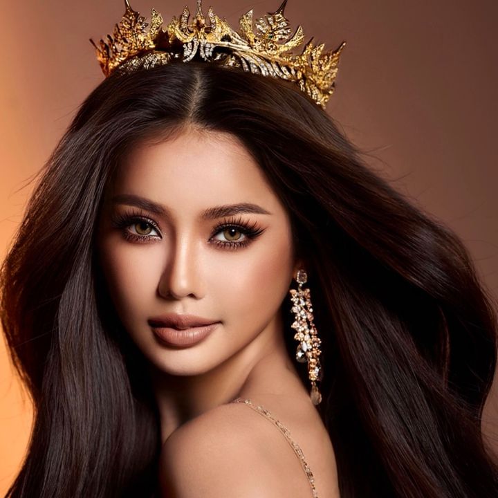 นัวเนีย หมุน7ตลบ