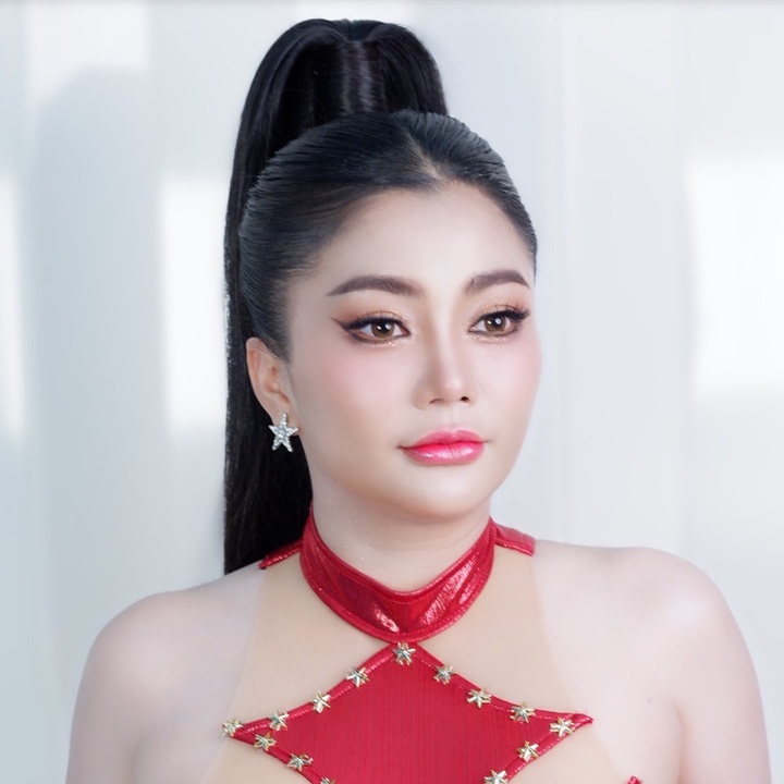 ดอกเหมย สาวหมอลำซิ่ง
