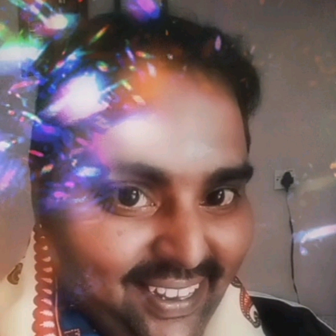 THIGIL PESUM NERAM