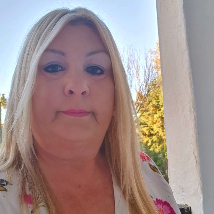 🐸Helen