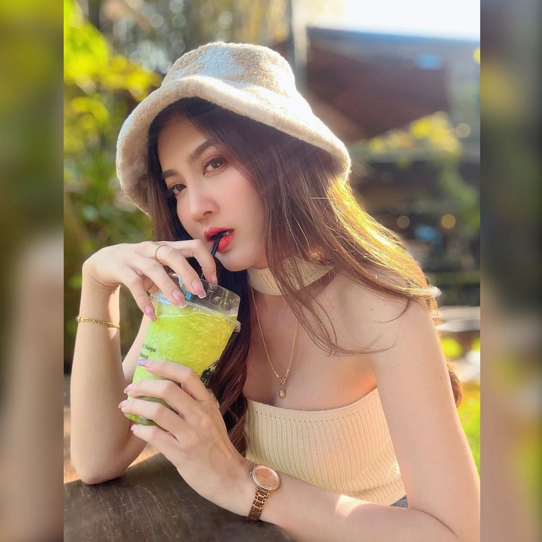 ⋆น้ำผึ้งงับ🐝🌿🌻ᴾᴹ