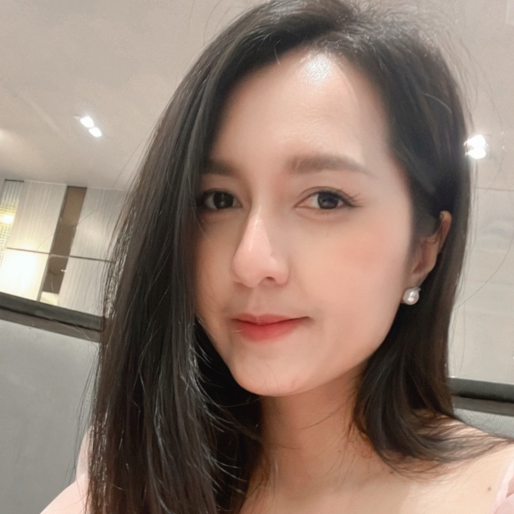 SHE รีวิวไปเรื่อย