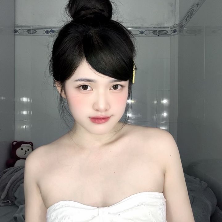 Đỗ Hồng Ngọc