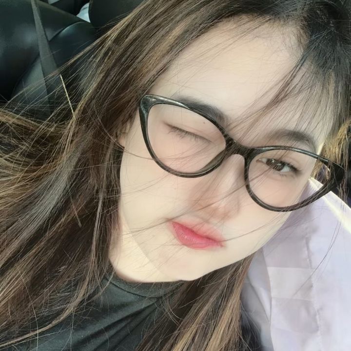 Bella_OwnerBrand_KHUR