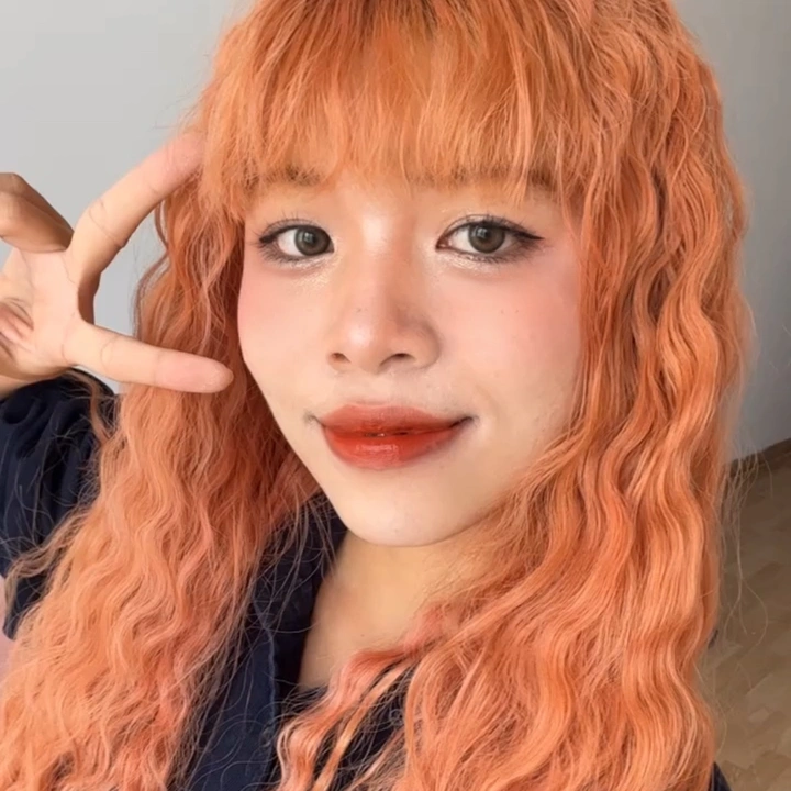 đụng đâu makeup đó
