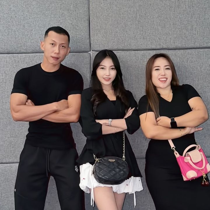 misscendut_andMoms_2nd