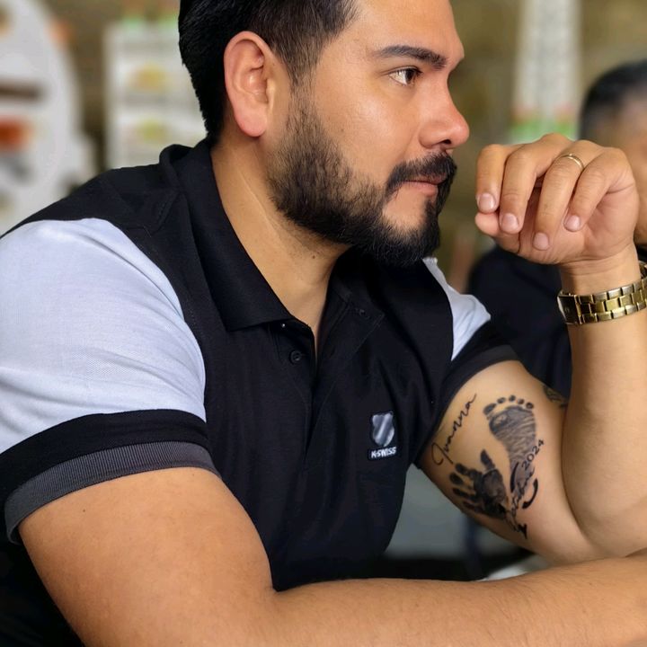 Hector Suarez