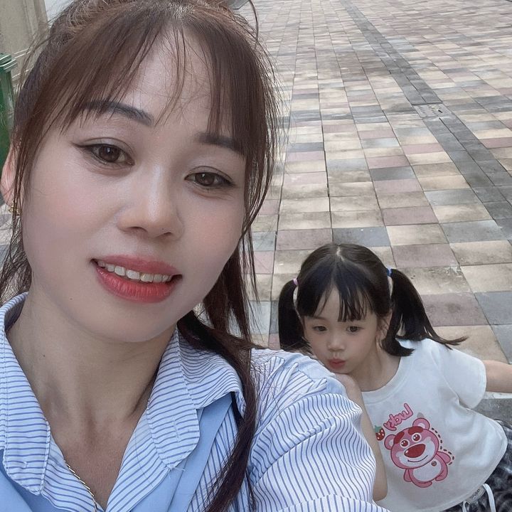 mẹ đơn thân 28@