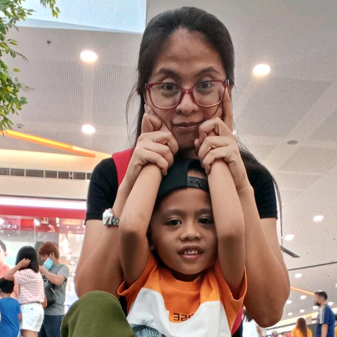 Nanay Ella