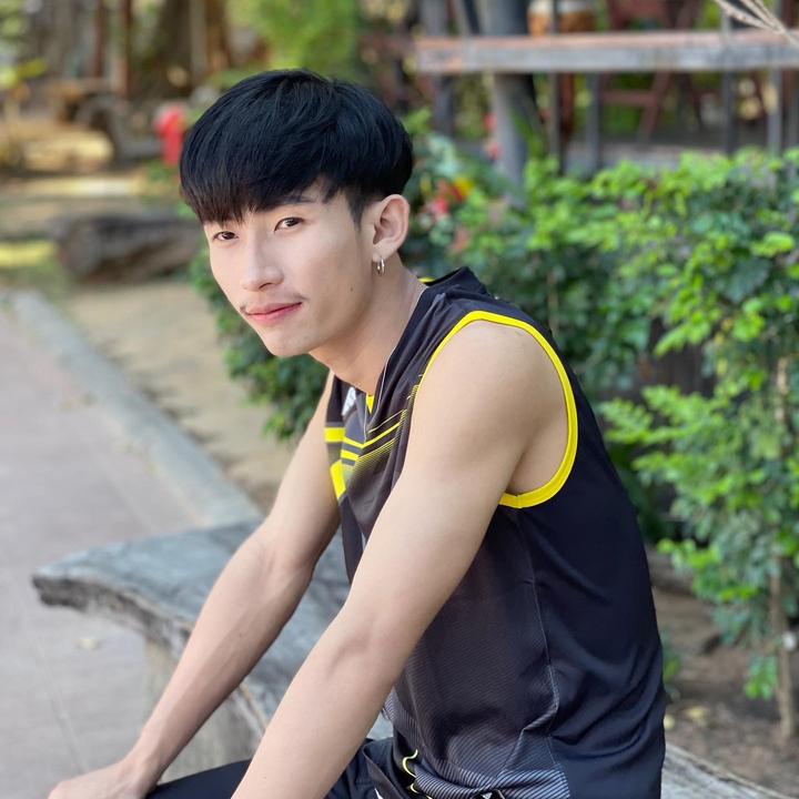 เซอร์  ปอนด์