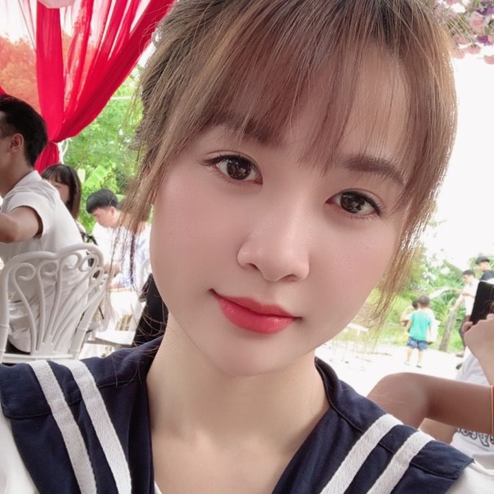 Deco Tiệm Nail Mi Xinh