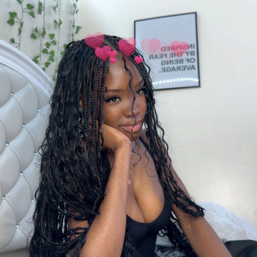 👩🏾