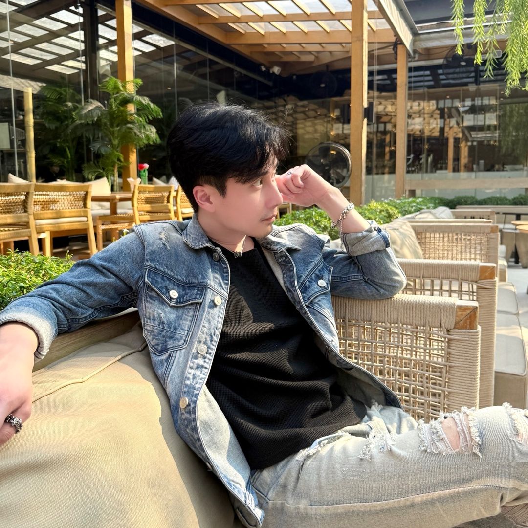 พี่บุ๊คเองครับเบบี๋
