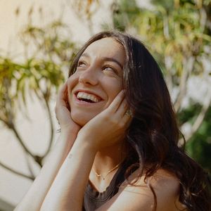 Becca Bastos