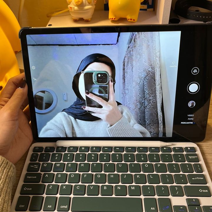 Live-cover-image.png