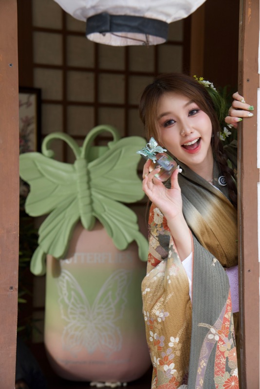 Live-cover-image.png