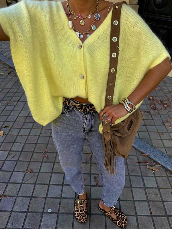 Women's Loose Fit Oversized V-Neck Button Short Sleeve Knit Cardigan, Elegant Chic Casual Wear for Summer Fall Winter, Comfortable Pullover Top Knitwear