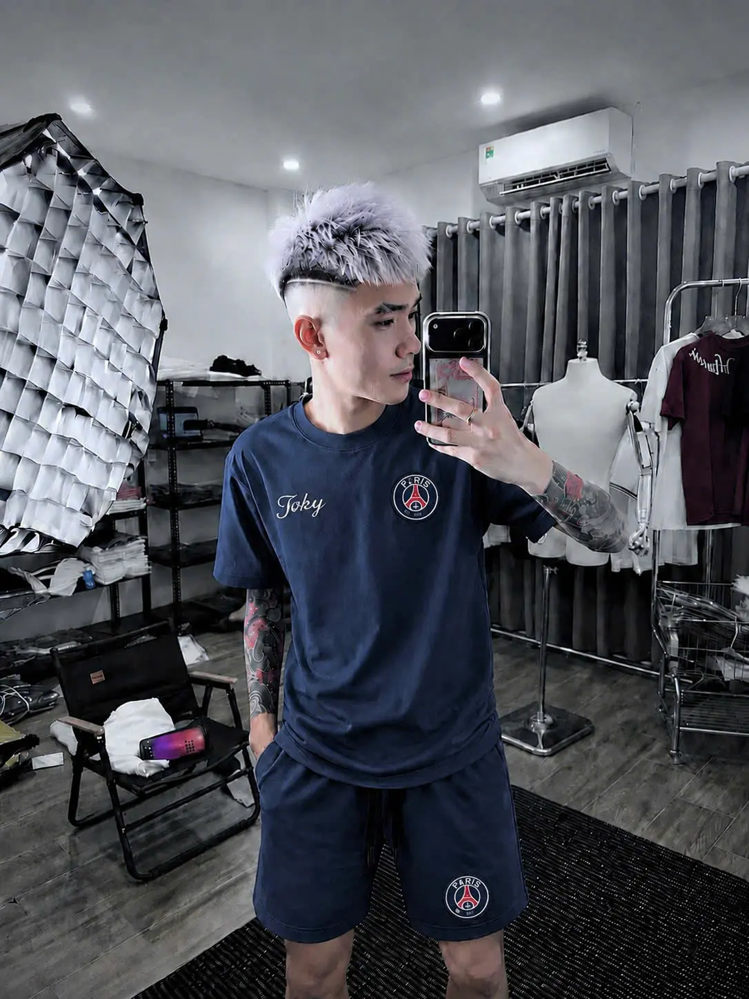 Thumbnail 4