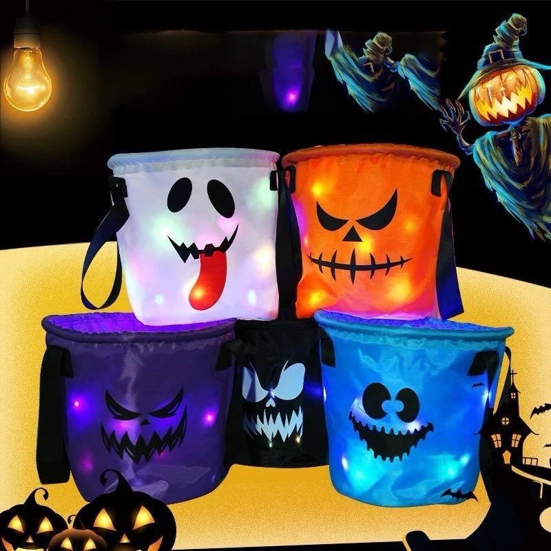 查看[Halloween Candy Bucket with LED Lights Trick or Treat Bags for Kids ...