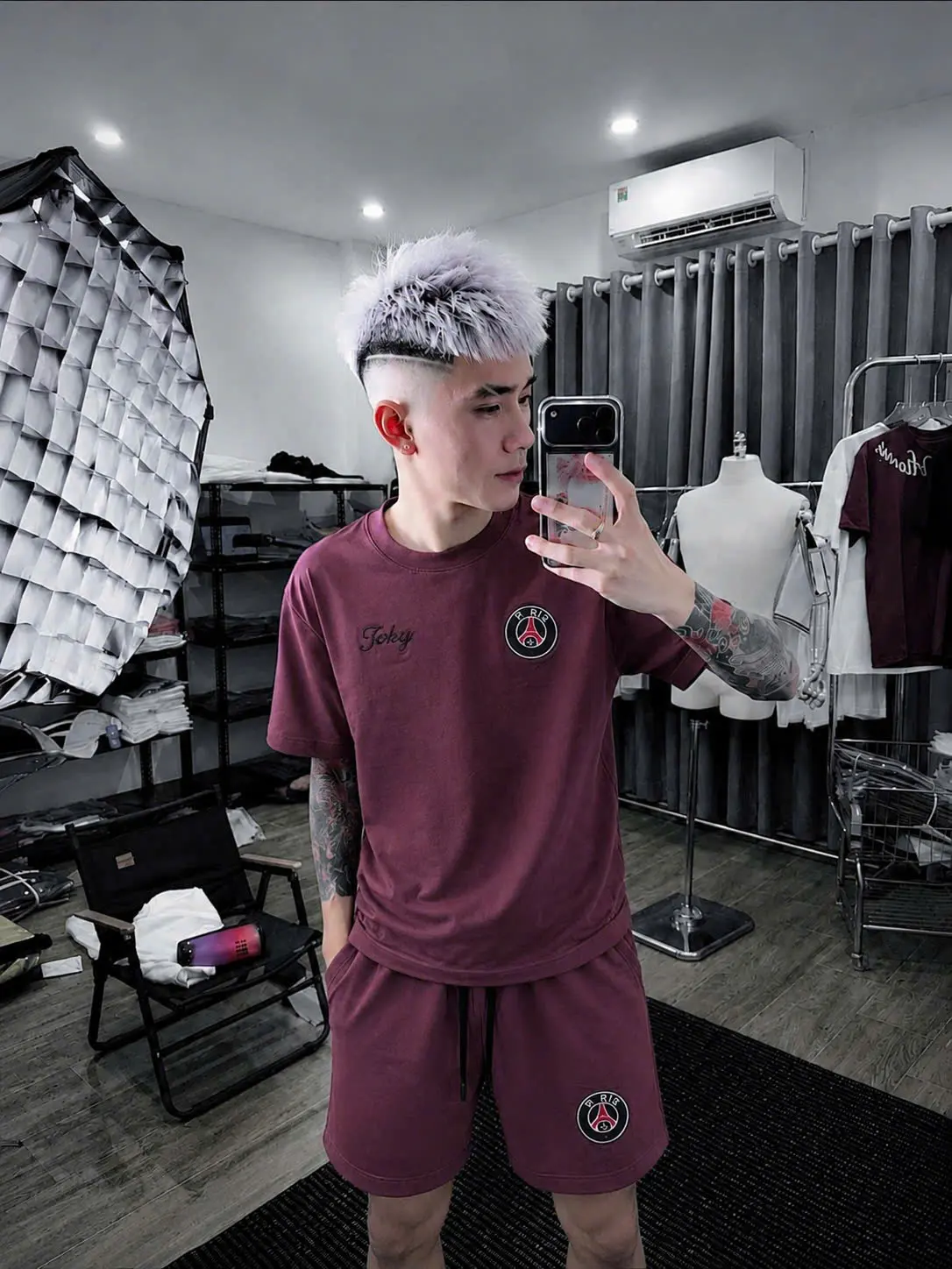 Thumbnail 3