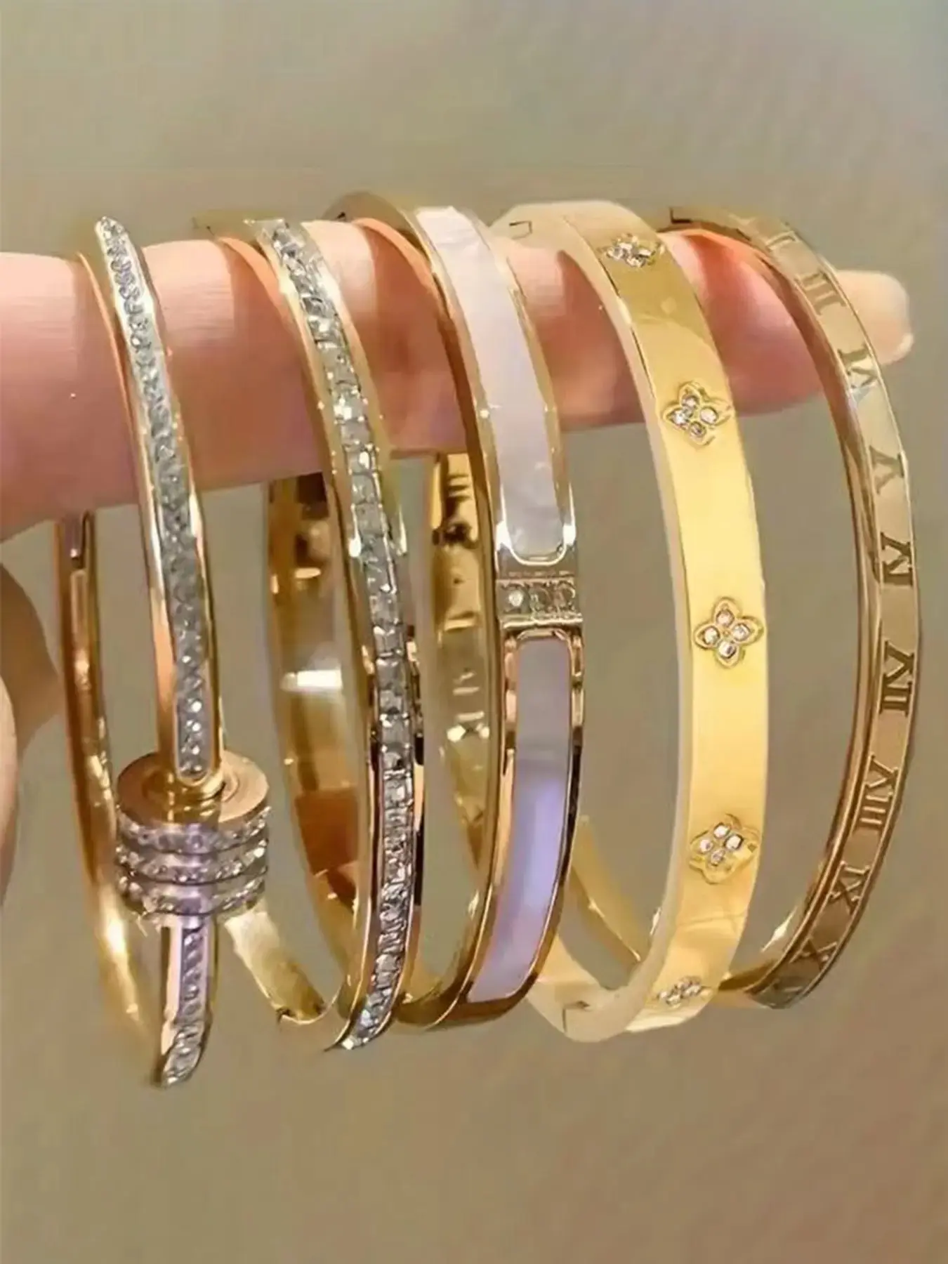 5-Piece Waterproof Titanium Steel Layered Bracelet Set, Rhinestone Star Design, Unisex Stackable Elegant Jewelry, Durable Daily Wear Accessories