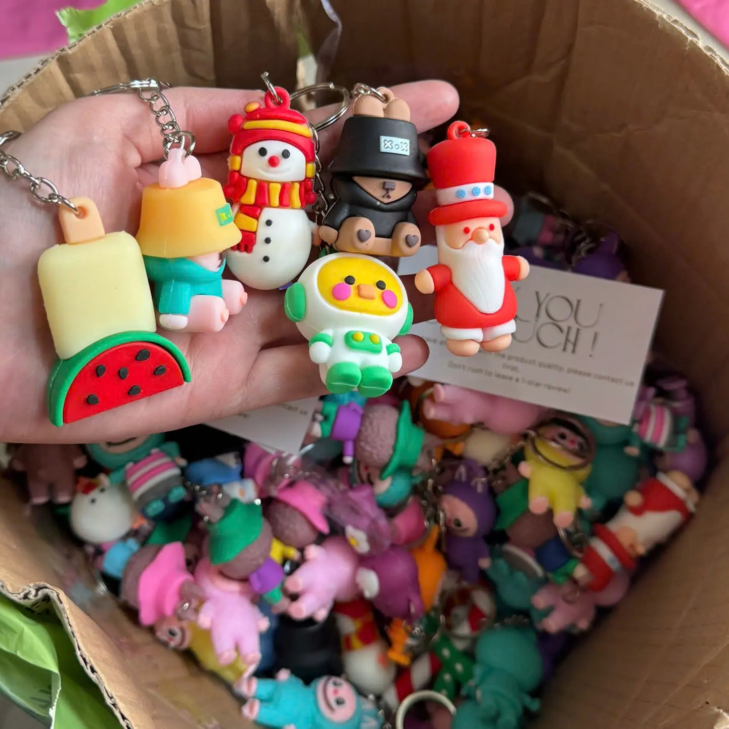 Random Keychain 查看[Random Keychain - Cute Keychain for Special Moments, Ideal for ...