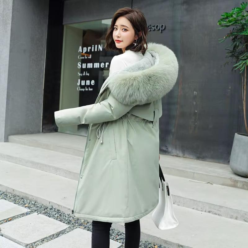 查看[Winter Multi-Color Women's Warm Coat with Zipper Collar]在TikTok的销量数据 ...