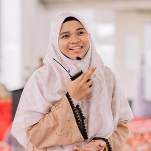 Ustazah Aisyah Baain