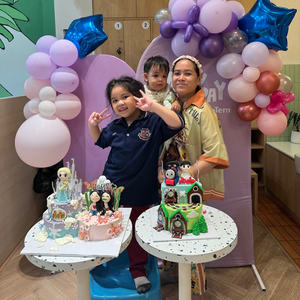 แม่ยาย1คนกับหลาน2คนค่ะ