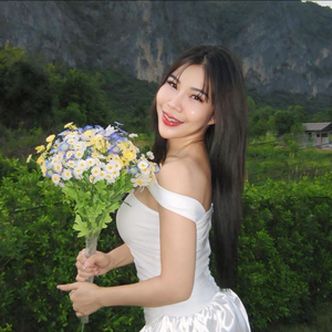 CEO เอลินน่า