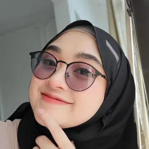 PHOTOCROMIC WANITA ID