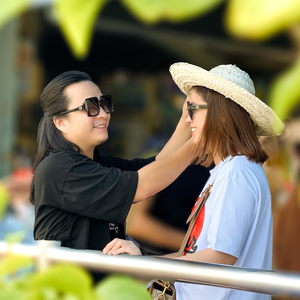 Phạm Tú Tạp Hóa