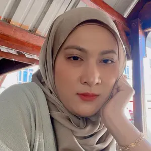 Ayu Ariffin
